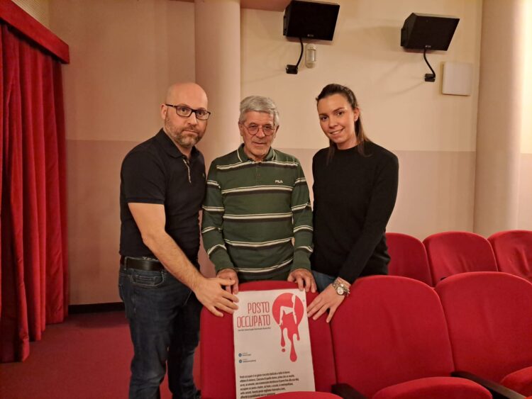 Bonate Sopra dice no alla violenza: al Teatro Verdi un “Posto Occupato” per le vittime di femminicidio