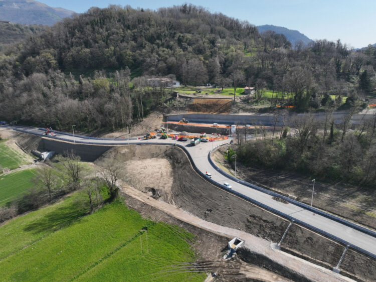 Cisano Bergamasco, riapre via Tre Fontane: pronta a metà la nuova rotatoria della Variante