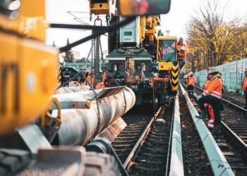 Dall’elettricista all’operaio: ecco le 140 offerte di lavoro della settimana