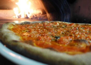 Dalla Mascotte al pizzaiolo: tutte le offerte di lavoro dei Centri per l’Impiego della Provincia di Bergamo